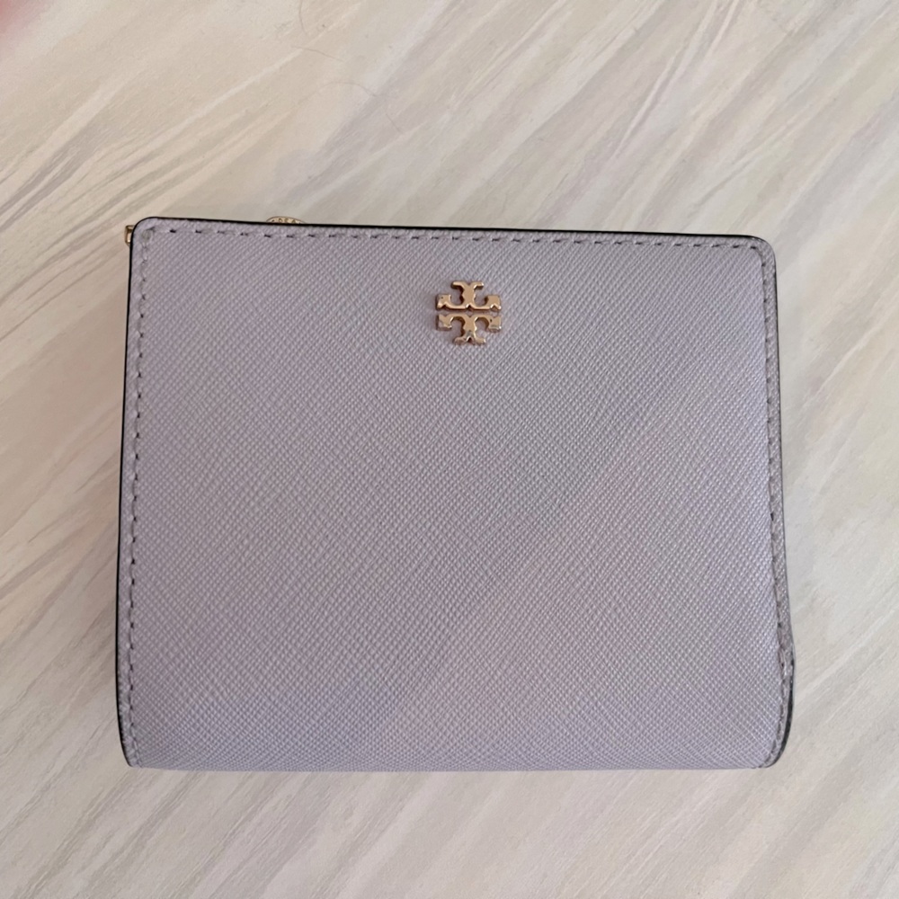 Tory Burch small compact bifold wallet- lavender/purple
